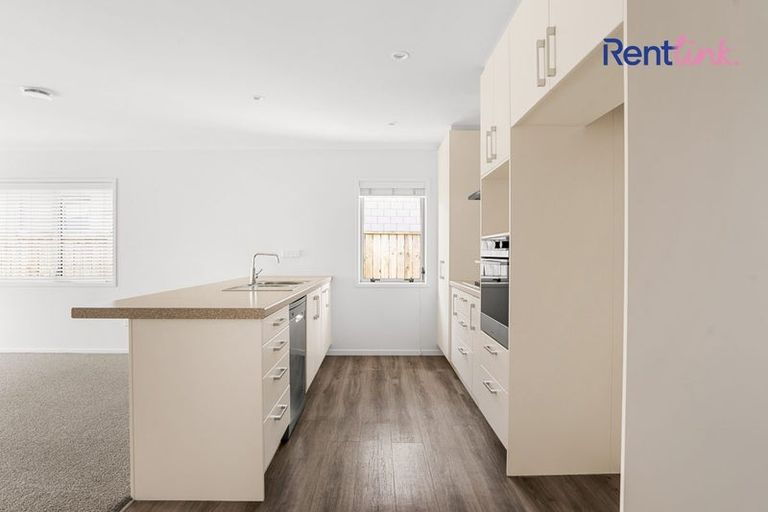 Photo of property in 114 Penetaka Heights, Pyes Pa, Tauranga, 3112