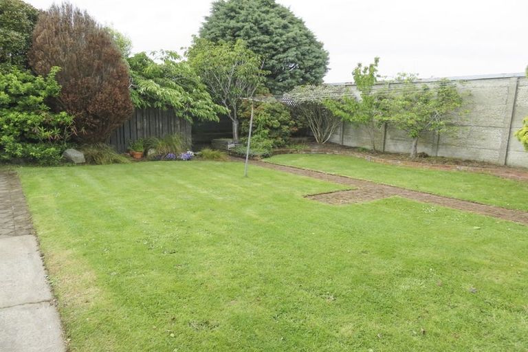 Photo of property in 220 Conyers Street, Strathern, Invercargill, 9812