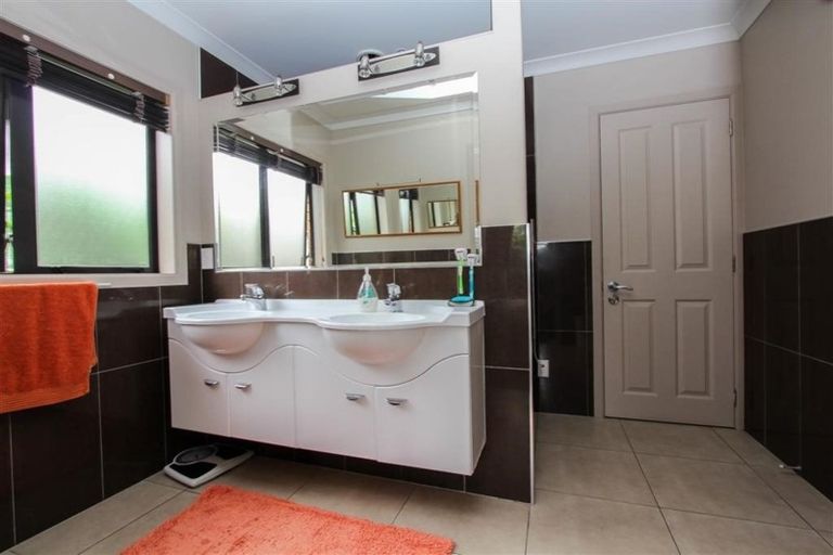 Photo of property in 50 Barrington Drive, Huntington, Hamilton, 3210