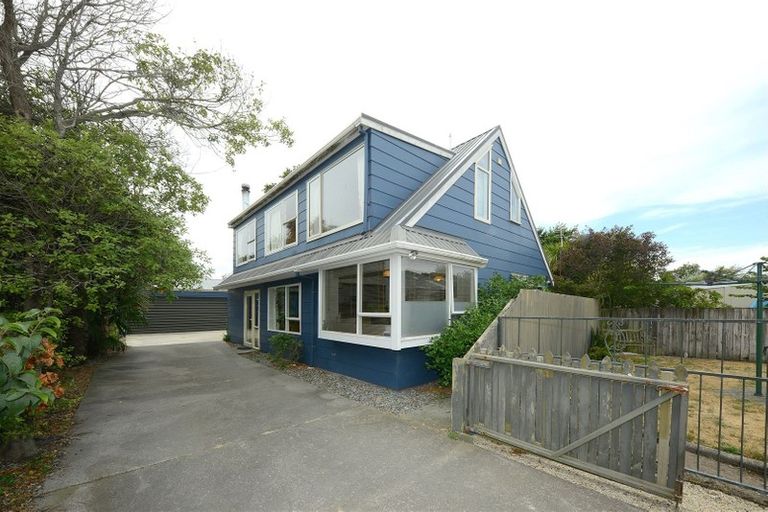 Photo of property in 2/62 Bowhill Road, New Brighton, Christchurch, 8083