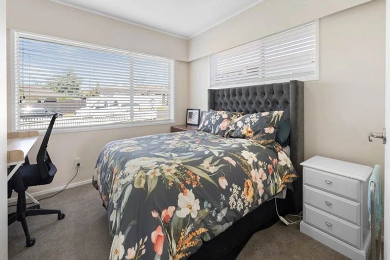 Photo of property in 30 Luton Avenue, Sunnyhills, Auckland, 2010