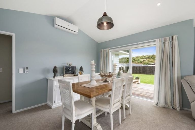 Photo of property in 58 Montgomery Crescent, Kinloch, Taupo, 3377