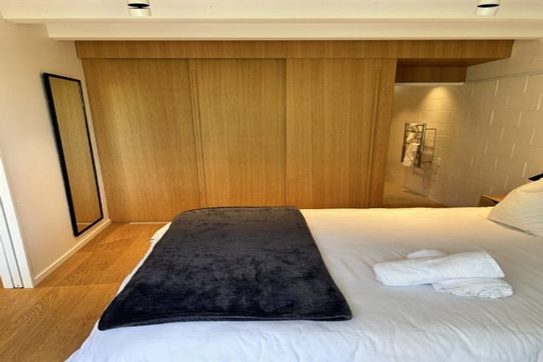 Photo of property in 15/73 Princes Street, Northcote Point, Auckland, 0627