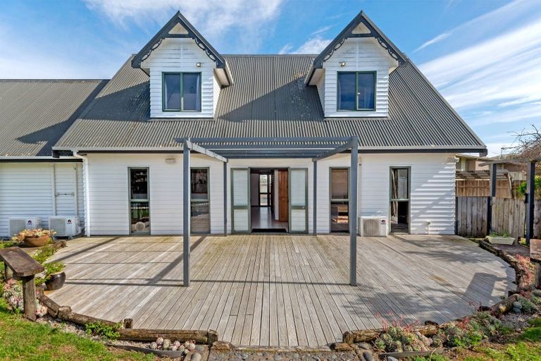 Photo of property in 12 Ruru Avenue, Lytton West, Gisborne, 4010