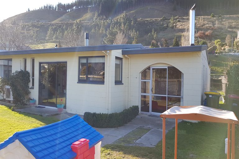 Photo of property in 62 Hazlett Street, Clyde, 9330