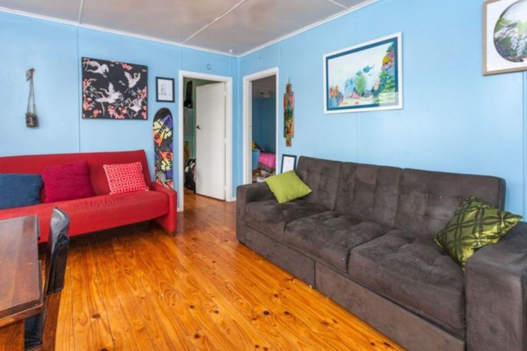 Photo of property in 119 Kiwi Road, Whangamata, 3620
