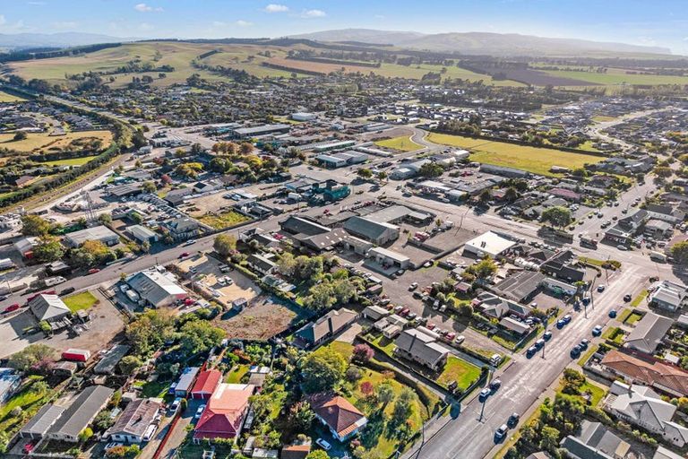 Photo of property in 11 Douglas Road, Amberley, 7410