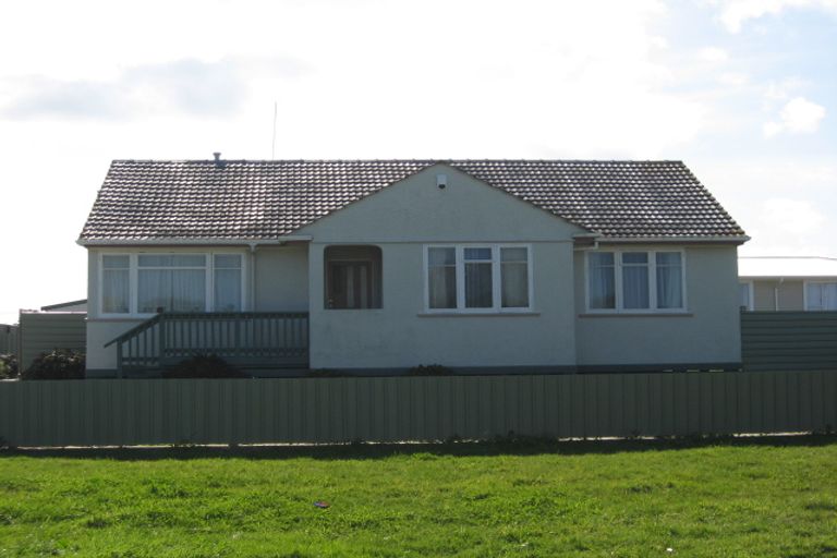 Photo of property in 36 Hood Street, Castlecliff, Whanganui, 4501