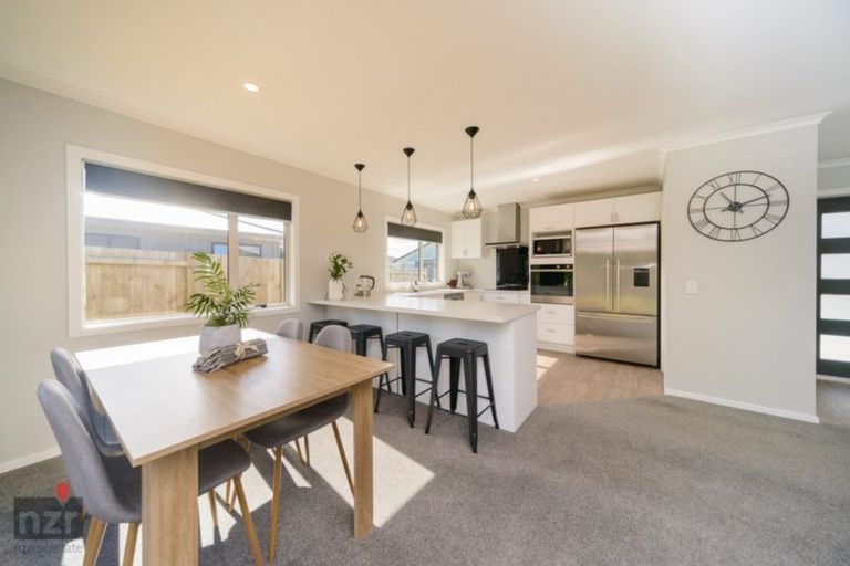 Photo of property in 18 Wescombe Grove, Feilding, 4702