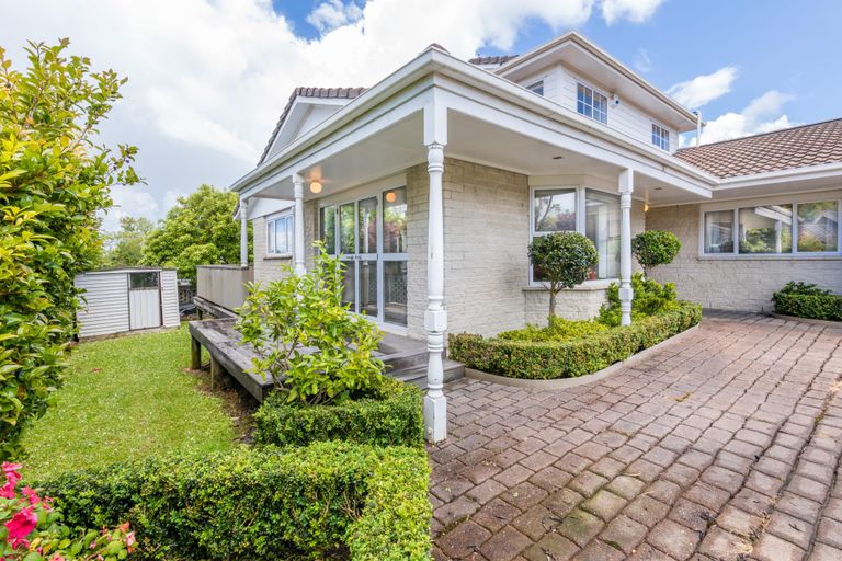 Photo of property in 6 Deanna Drive, West Harbour, Auckland, 0618