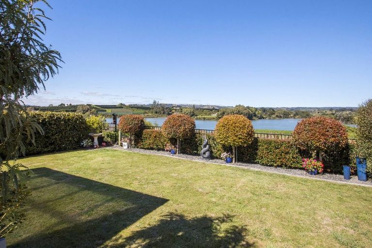 Photo of property in Waterview Estate, 26/4 Greystone Place, Omokoroa, 3114