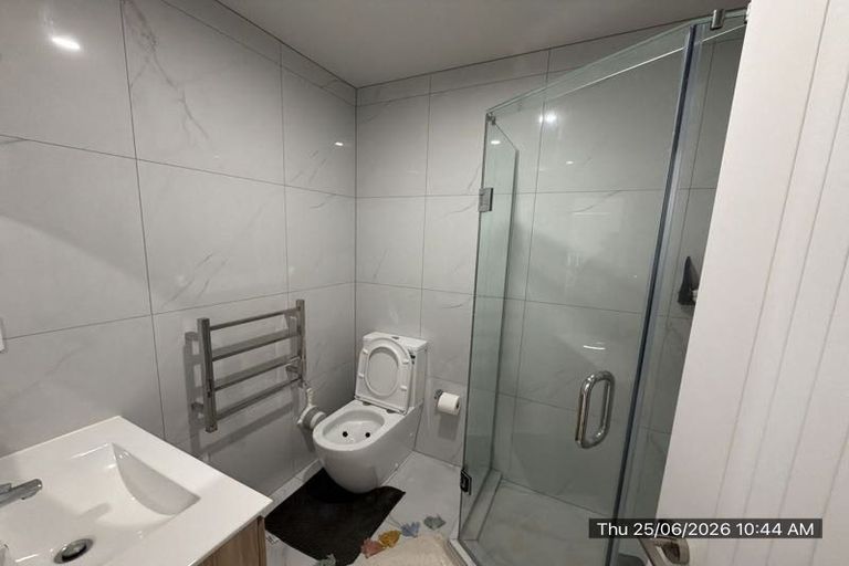 Photo of property in 2/5 Browns Road, Manurewa, Auckland, 2102