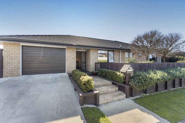 Photo of property in 53 Alberta Road, Glen Avon, New Plymouth, 4312