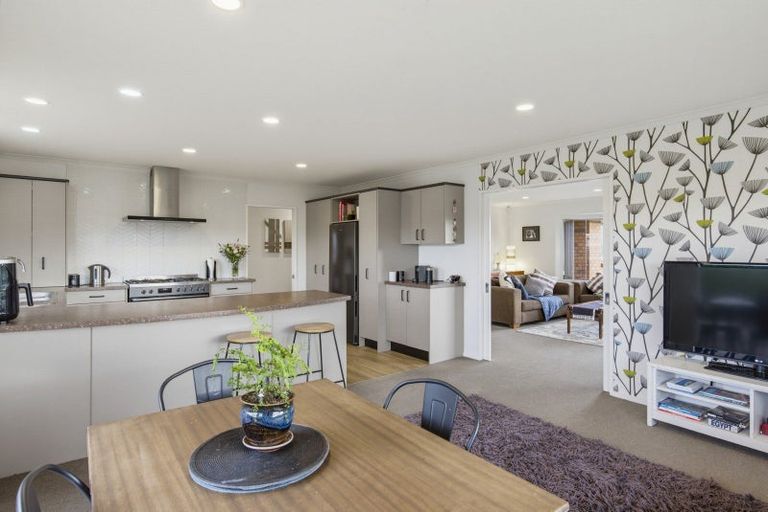 Photo of property in 20 Gandalf Crescent, Paraparaumu, 5032