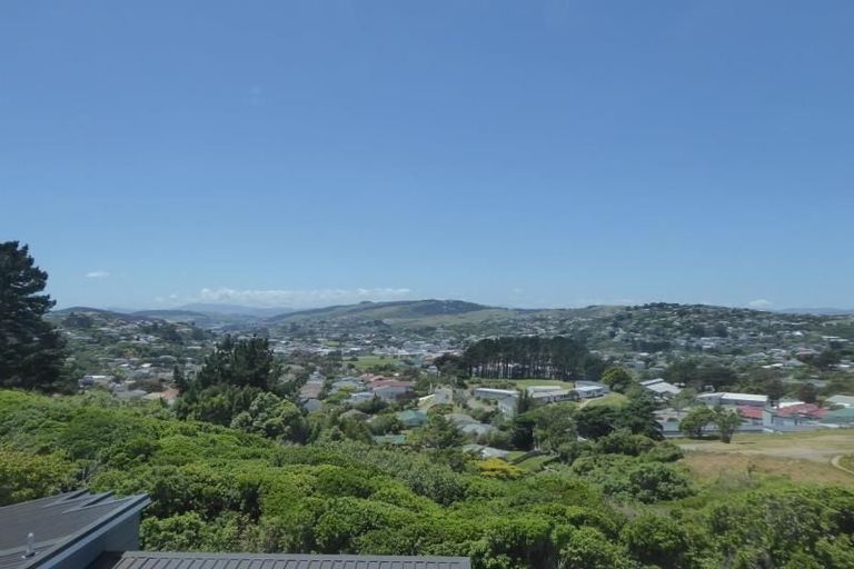 Photo of property in 14 Marjory Close, Broadmeadows, Wellington, 6035