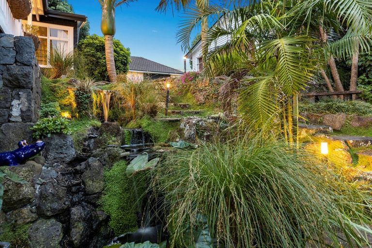 Photo of property in 37 Fairfax Avenue, Northcote, Auckland, 0627