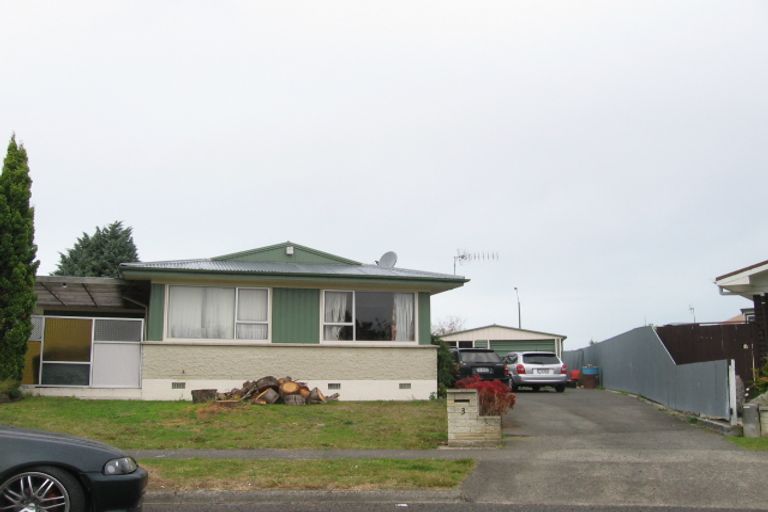 Photo of property in 3 Antrim Place, Tamatea, Napier, 4112