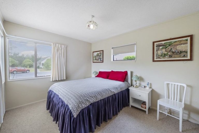 Photo of property in 26 Kingfisher Way, Te Kowhai, Hamilton, 3288