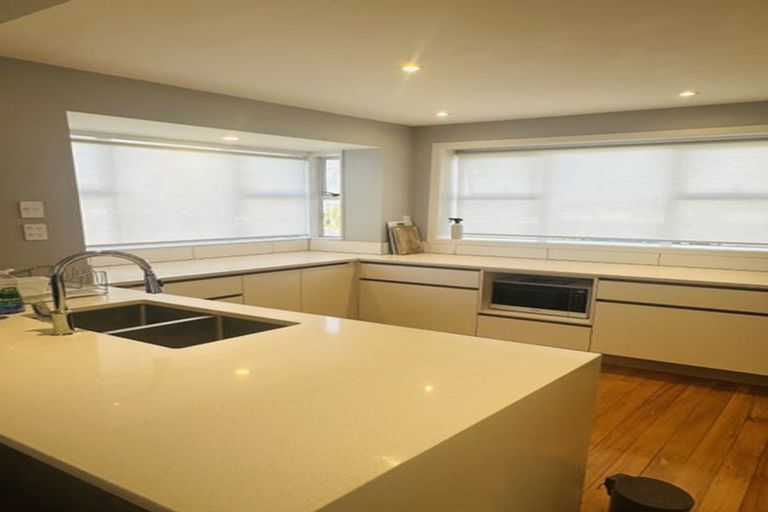 Photo of property in 13 Tui Glen Road, Birkenhead, Auckland, 0626
