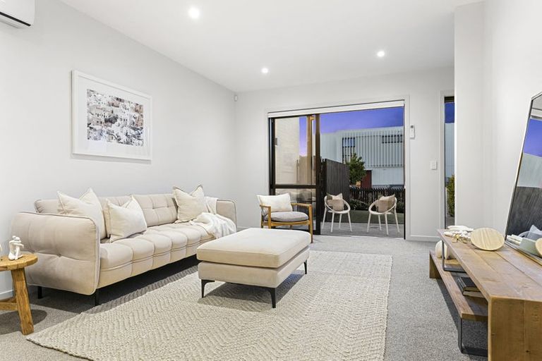 Photo of property in 28 Walter Merton Road, Hobsonville, Auckland, 0616