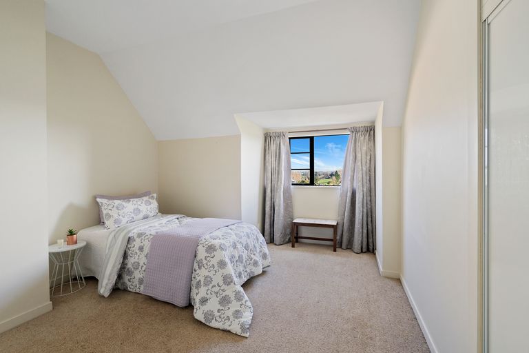Photo of property in 50 Penruddock Rise, Westmorland, Christchurch, 8025