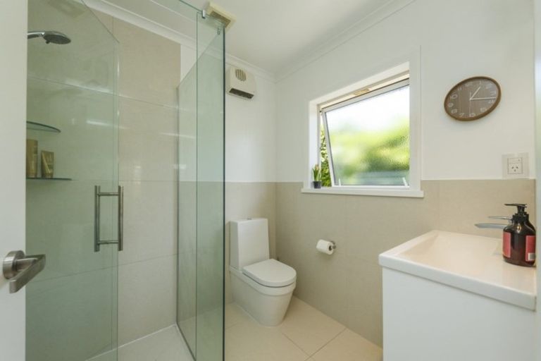 Photo of property in 28 Cashmere Drive, Fitzherbert, Palmerston North, 4410