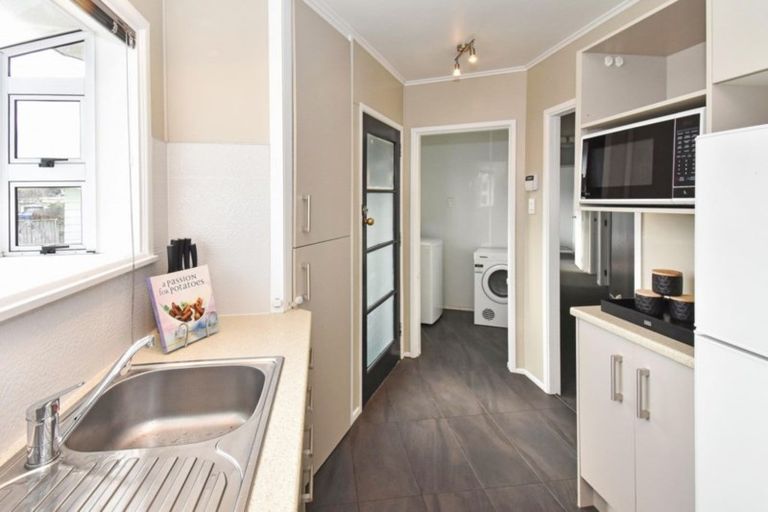 Photo of property in 3 Hobart Crescent, Wattle Downs, Auckland, 2103