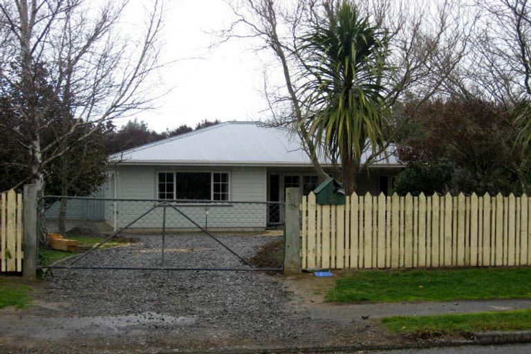 Photo of property in 31 Philip Street, Carterton, 5713