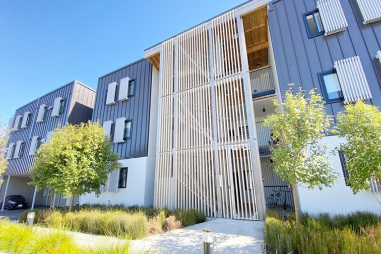 Photo of property in 1/165 Hobsonville Point Road, Hobsonville, Auckland, 0616