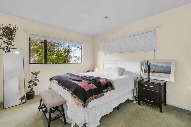 Photo of property in 68a Spinella Drive, Bayview, Auckland, 0629