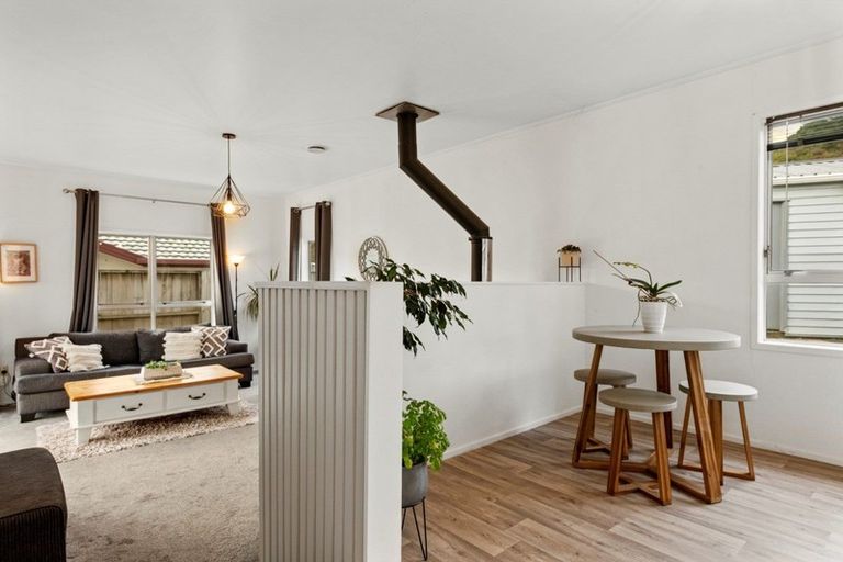 Photo of property in 28 Dingadee Street, Welcome Bay, Tauranga, 3112