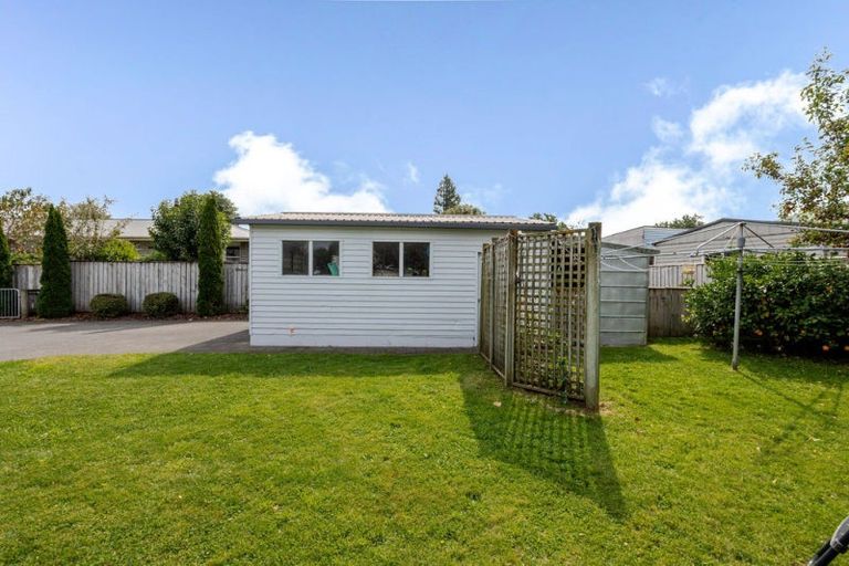 Photo of property in 12 Albert Street, Dannevirke, 4930