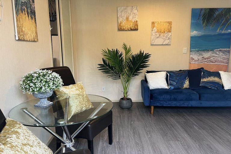 Photo of property in 25 Baltersan Drive, Flat Bush, Auckland, 2016