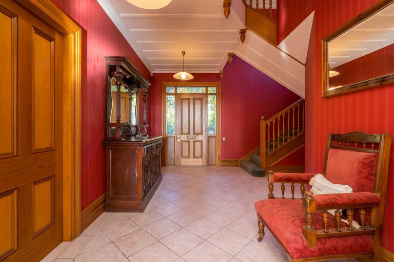 Photo of property in 13 Waikana Street, Broad Bay, Dunedin, 9014