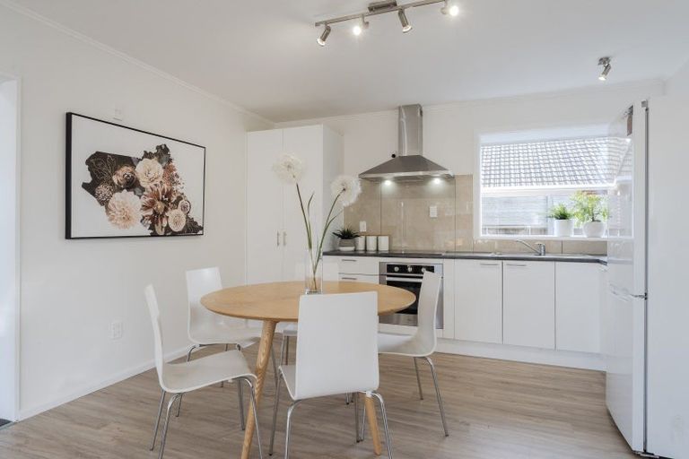 Photo of property in 64 Farrington Avenue, Bishopdale, Christchurch, 8053