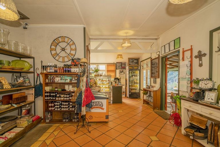 Photo of property in 895 State Highway 25, Whenuakite, Whitianga, 3591