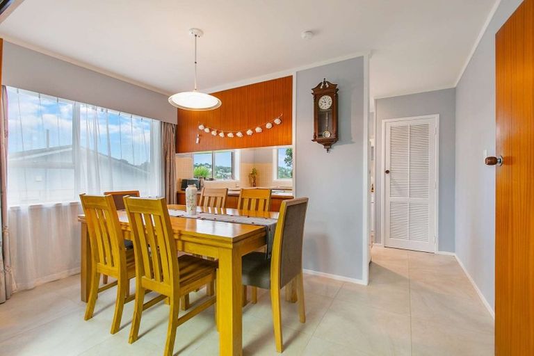 Photo of property in 102 Sartors Avenue, Browns Bay, Auckland, 0630