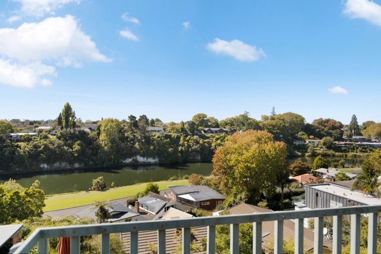 Photo of property in 4/100 Beerescourt Road, Beerescourt, Hamilton, 3200