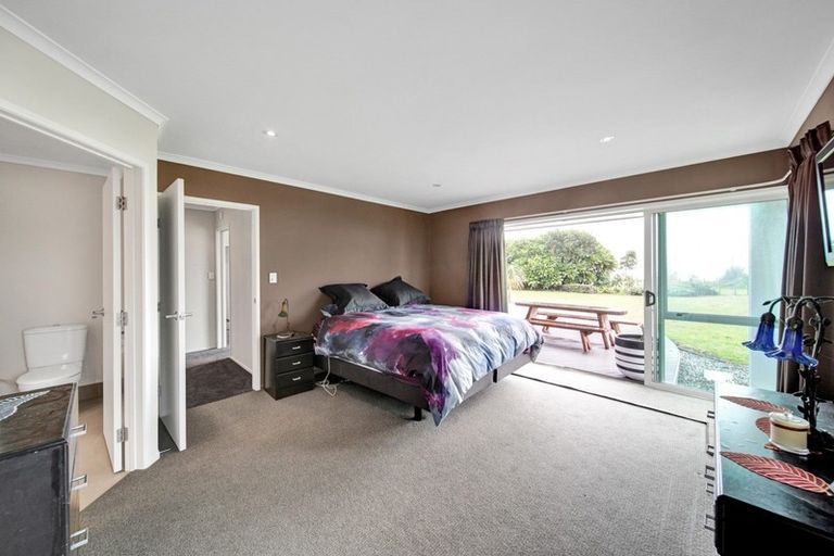 Photo of property in 72 Turangi Road, Motunui, Waitara, 4383