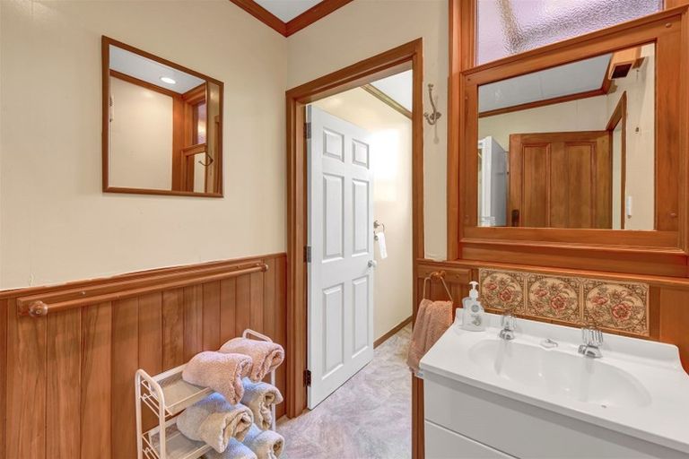 Photo of property in 43 Collingwood Street, Nelson, 7010