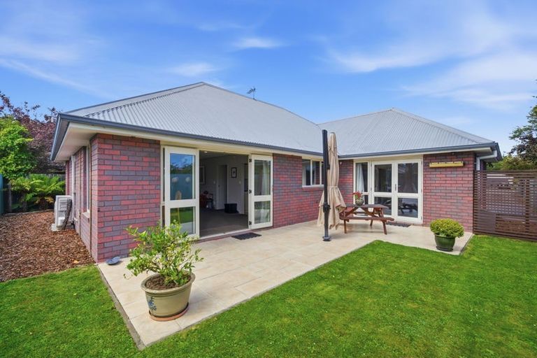 Photo of property in 2/40 Hare Street, Ilam, Christchurch, 8041