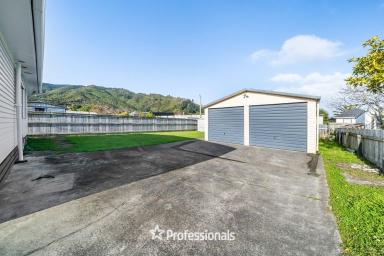 Photo of property in 11 Bythell Street, Wainuiomata, Lower Hutt, 5014