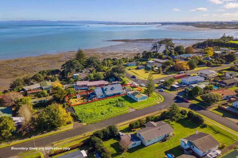 Photo of property in 40 Mcleod Road, Weymouth, Auckland, 2103