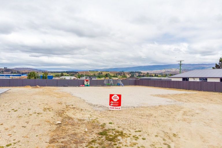 Photo of property in 9 Sequoia Close, Alexandra, 9320