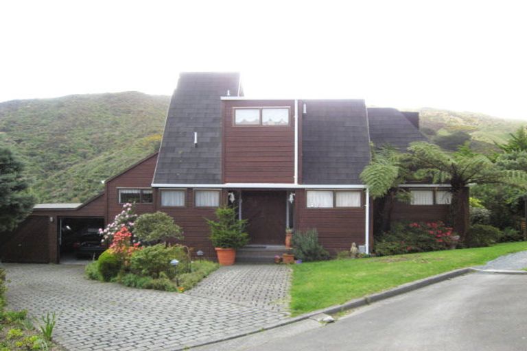 Photo of property in 53 David Crescent, Karori, Wellington, 6012