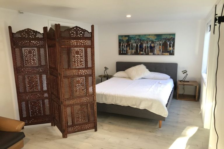 Photo of property in 15 Williams Street, Cambridge, 3434