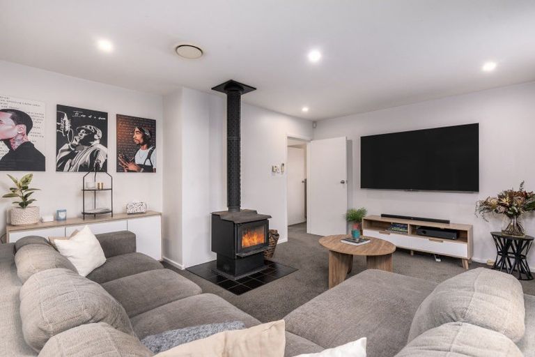 Photo of property in 95 Springs Road, Hornby, Christchurch, 8042