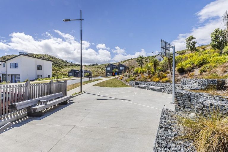 Photo of property in 30 Bee Lane, Whitby, Porirua, 5024