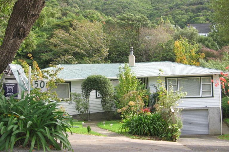Photo of property in 50 Chester Road, Tawa, Wellington, 5028
