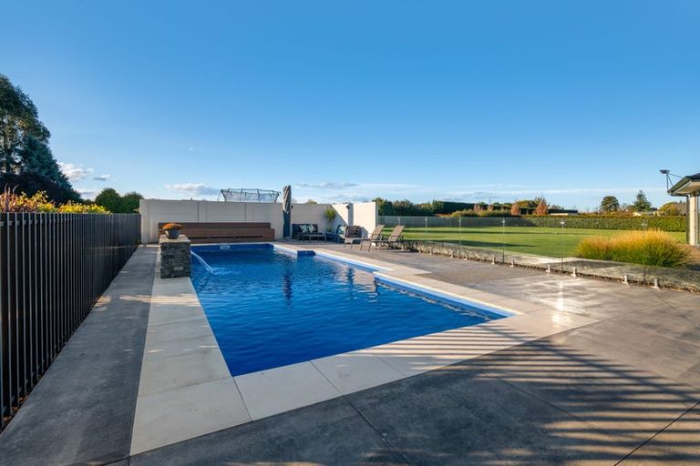 Photo of property in 19 Taylor Place, Prebbleton, Christchurch, 7676